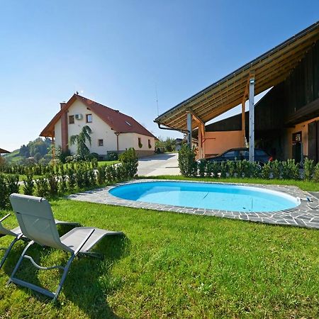 Farmhouse Lipoglav Loče pri Poljčanah Esterno foto