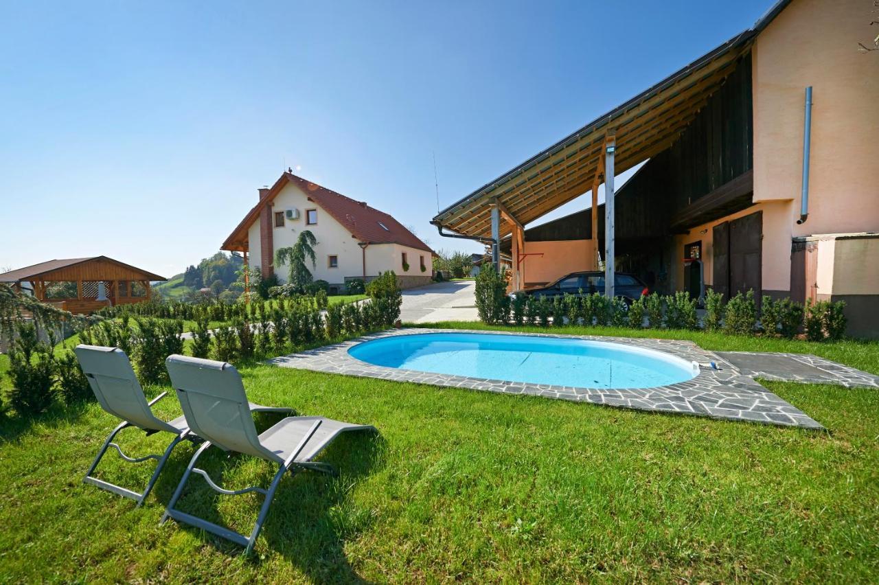 Farmhouse Lipoglav Loče pri Poljčanah Esterno foto